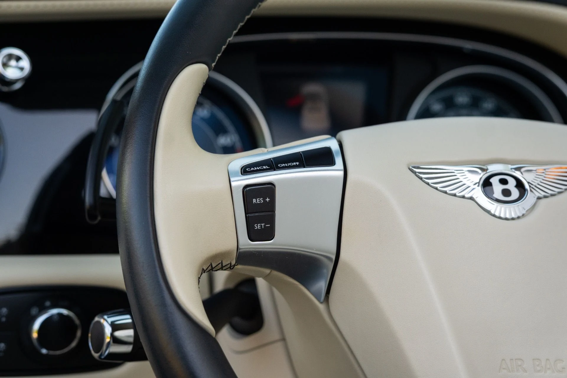 mph035_142449869_Used_2015_Bentley_Continental_GT_V8_S_1769717310_c79c6deff2