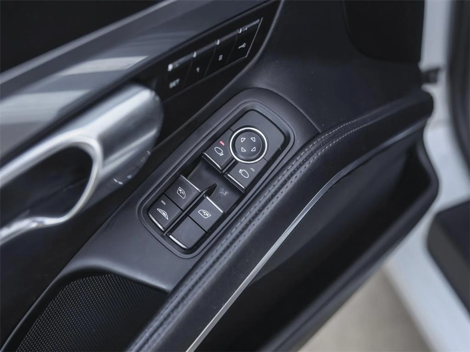 mph035_1428566993_3_Nwy23_Dr_ZL_H8_Et_R_Zk_C1skgdk_PE_ac114b1214