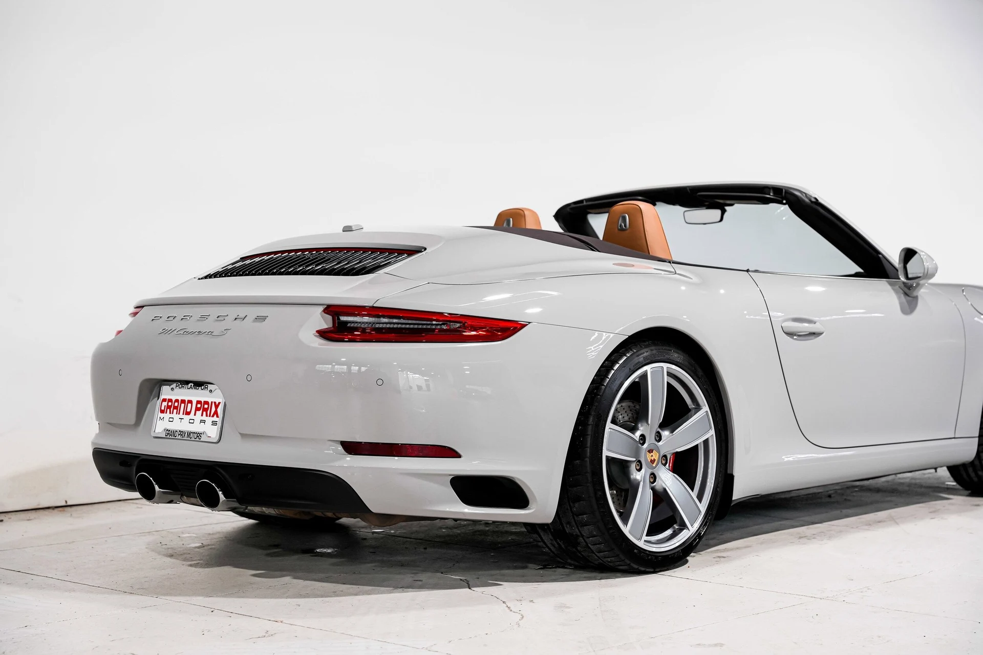 mph035_143632909_5aa2513a10fb915c0bfd817ab8f8e672x_3cca305f58