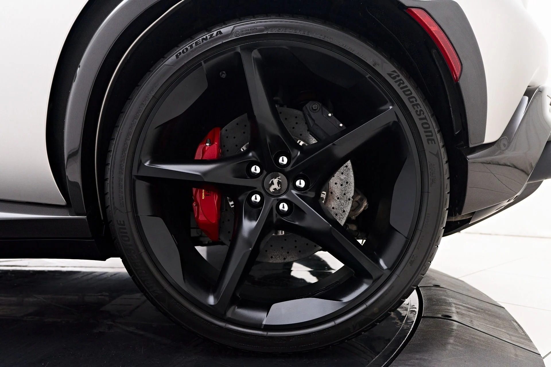 mph035_1448566608_Used_2024_Ferrari_Purosangue_Base_1757201168_0ce893fedd