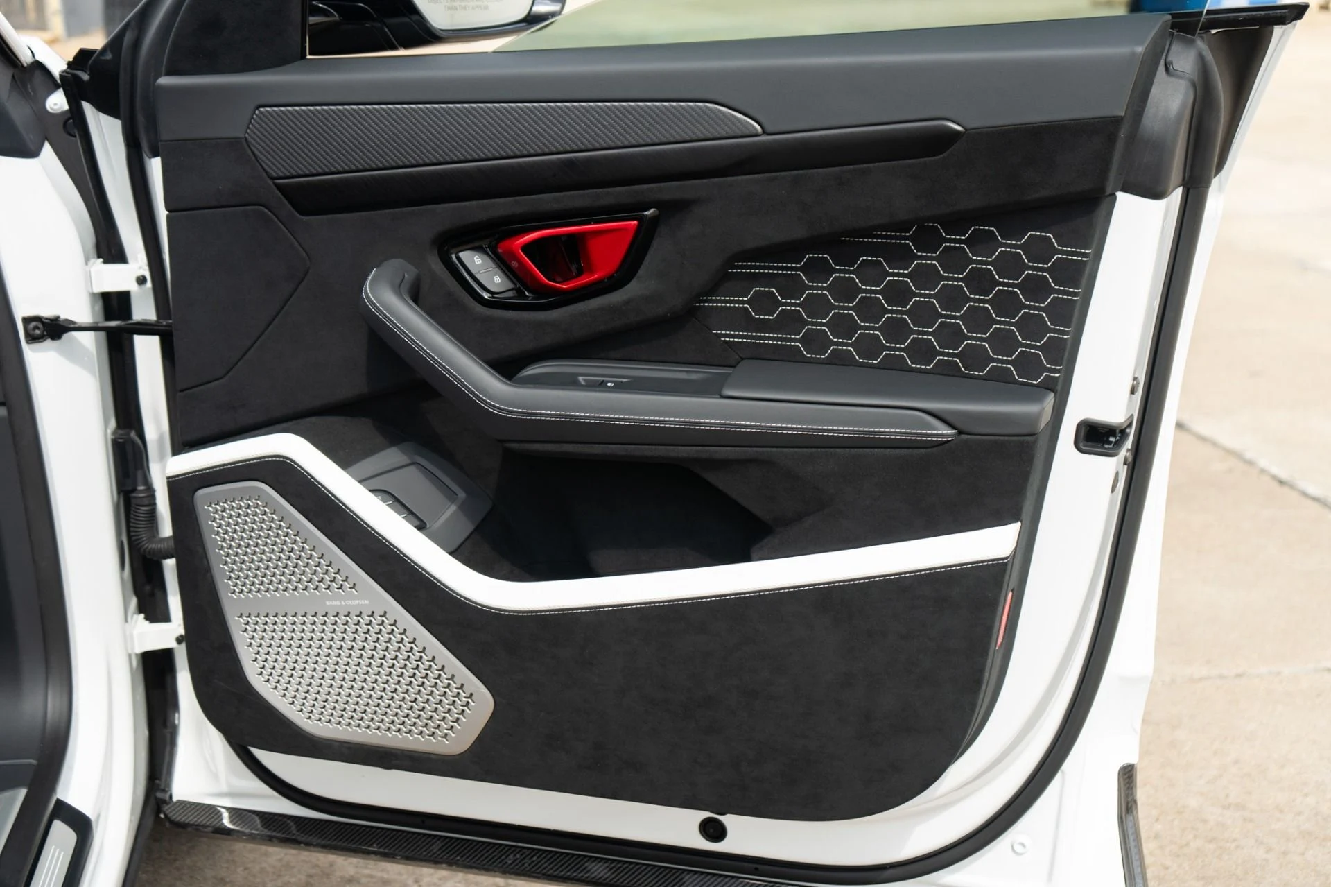 mph035_1453945181_Used_2024_Lamborghini_Urus_Performante_1772145208_99612435c4