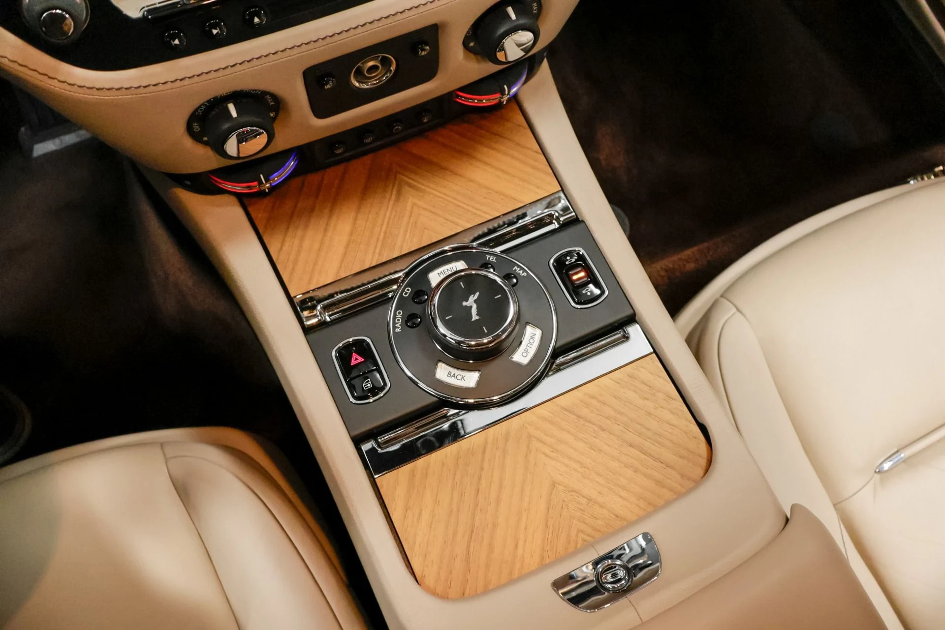 mph035_1454609215_Used_2014_Rolls_Royce_Wraith_1761229895_5053943e6f