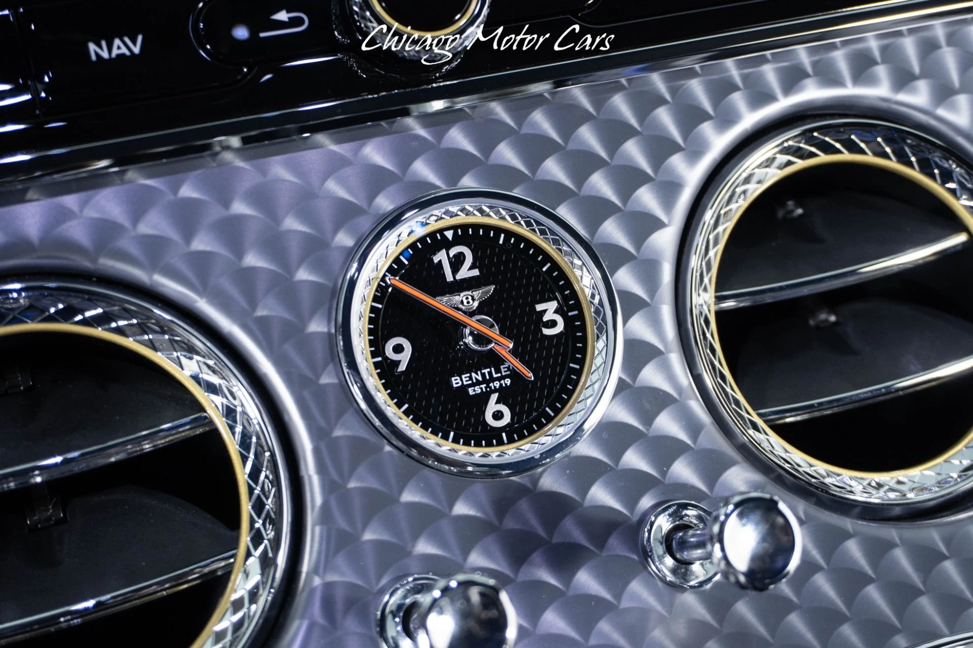 mph035_1456607287_13423_p36_l_d02e23b418