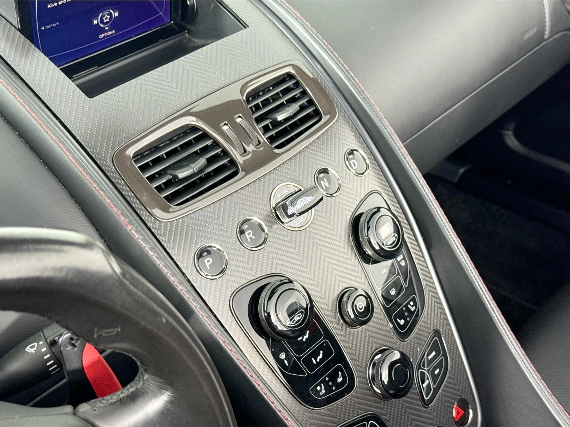 mph035_1463650158_Used_2015_Aston_Martin_Vanquish_Volante_1782334107_35d3bea8a7