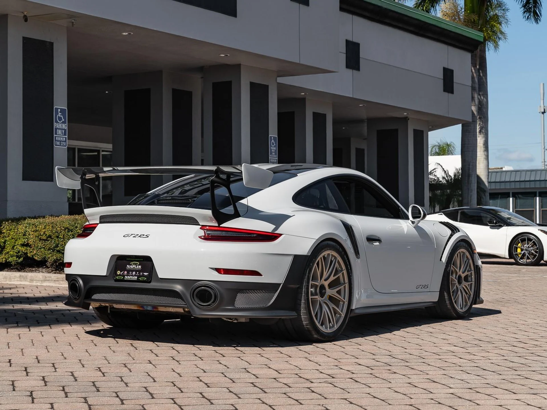 mph035_1467461815_Used_2018_Porsche_911_GT_2_RS_1763589971_dbb909eabd