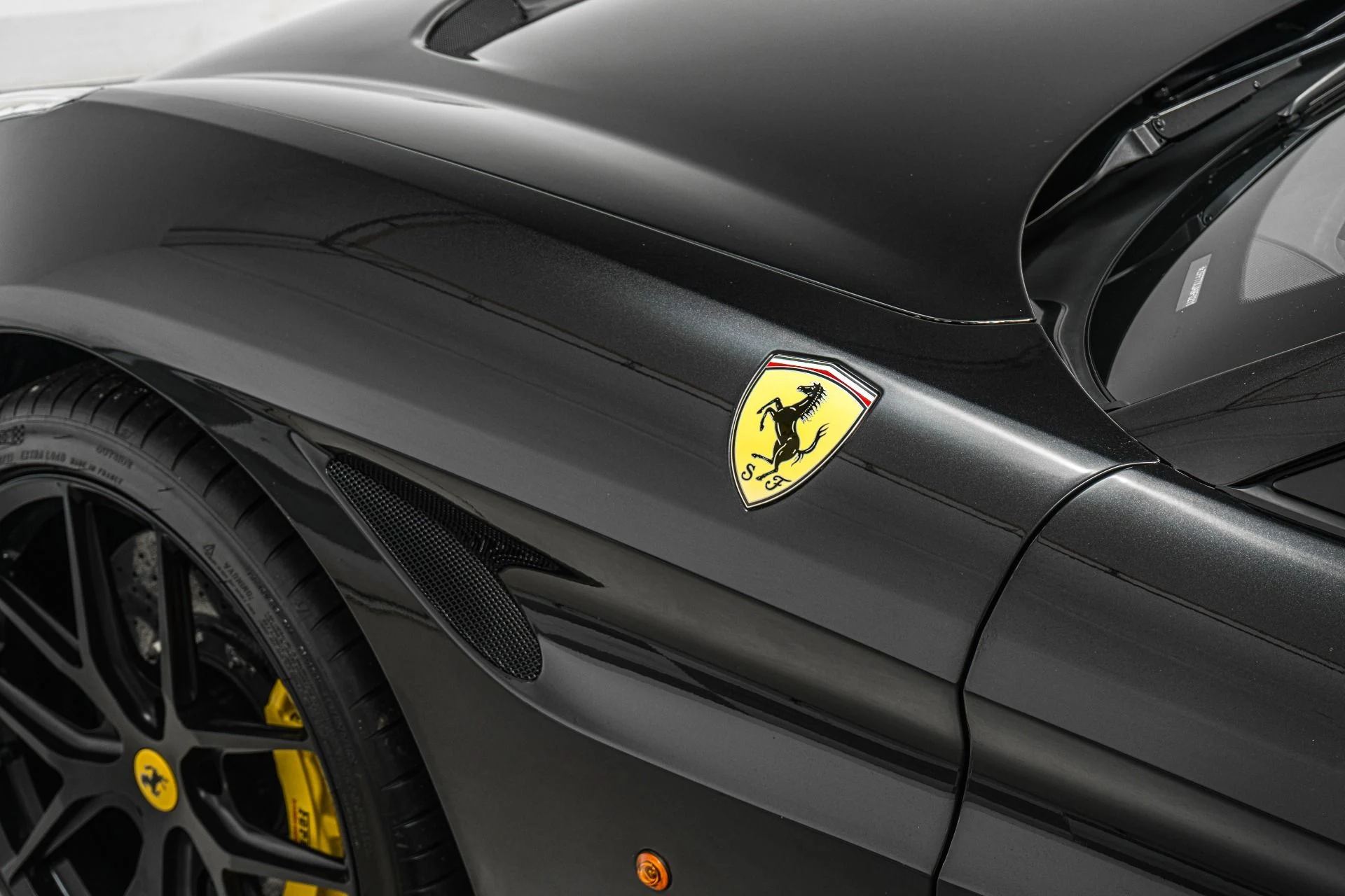 mph035_1471842550_Used_2015_Ferrari_California_T_1772230011_3f0c01b2b4