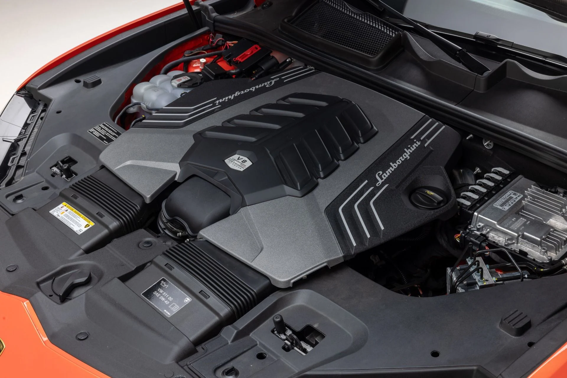 mph035_1476624193_Used_2024_Lamborghini_Urus_S_1766449487_2991c11526