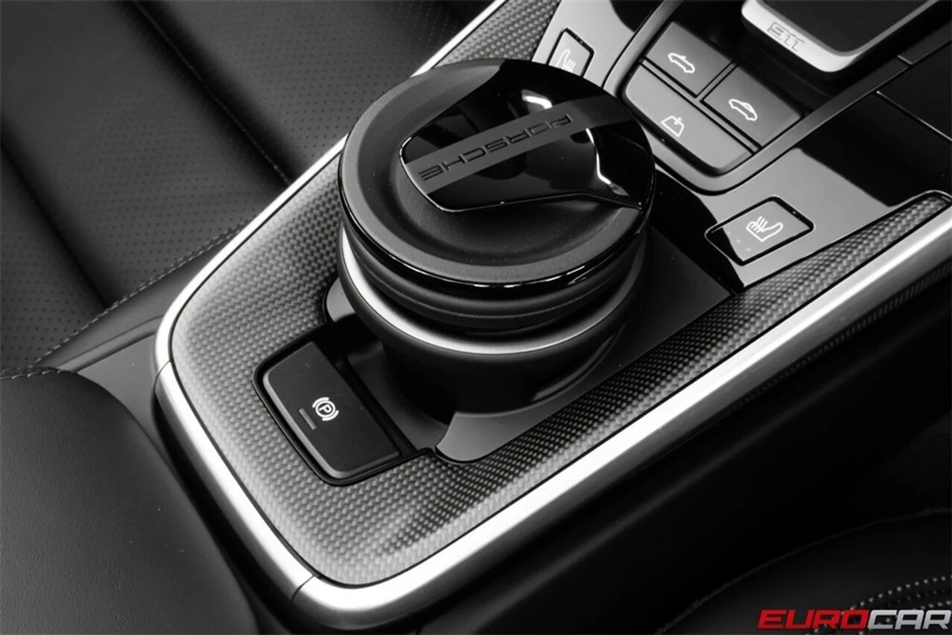 mph035_147882529_image_36_cb9c2dc34f