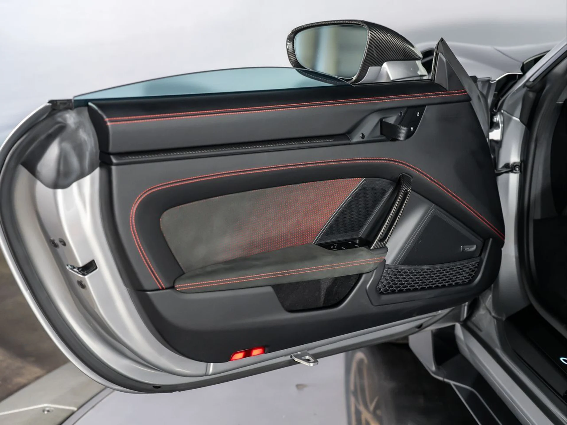 mph035_148112359_5e75bfc941233cc38b8fcde65fdfbf8a_f7536a5c92