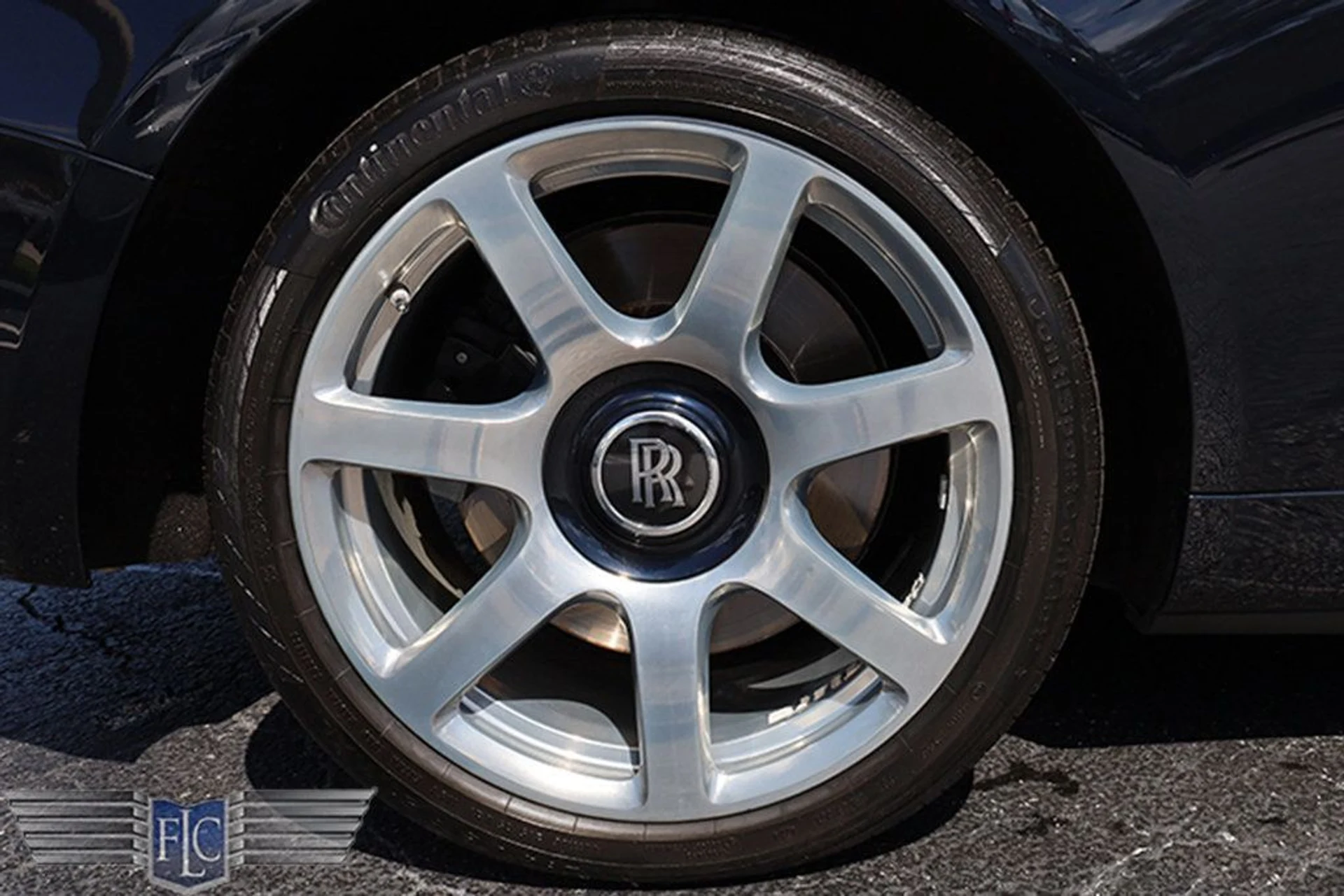 mph035_1488275727_used_2016_rolls_royce_dawn_2drconvertible_6305_22995256_36_1024_2b08b225a0