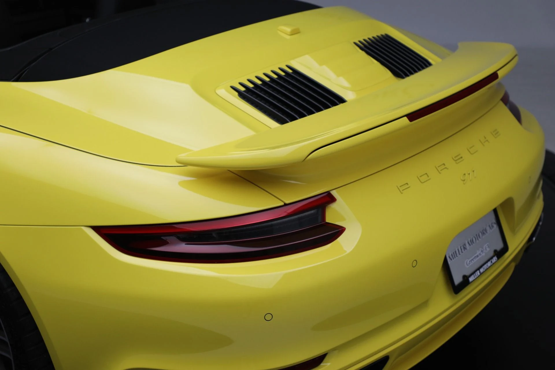 mph035_1491914984_Used_2017_Porsche_911_Turbo_Cabriolet_f1dab34ac5