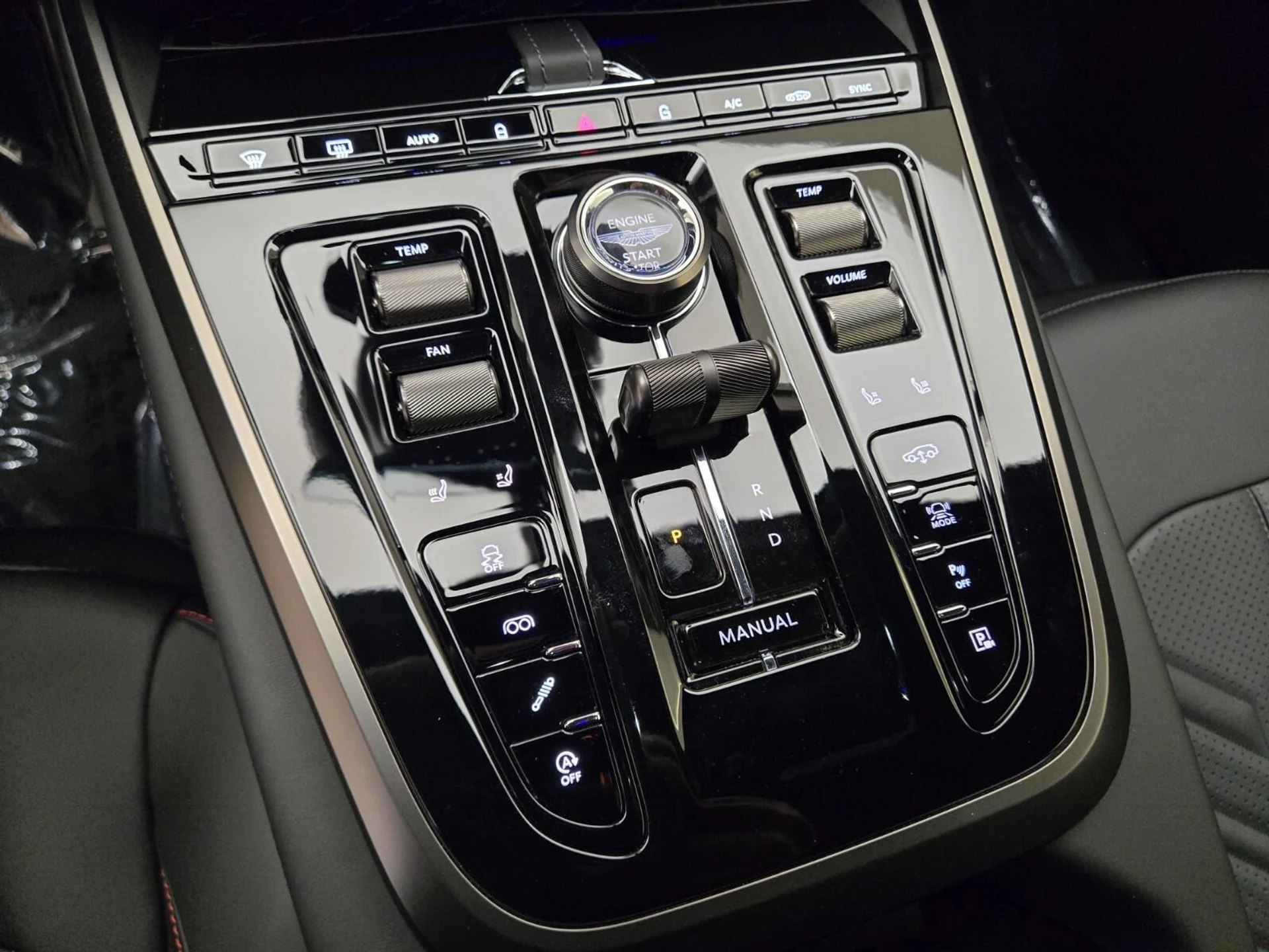 mph035_1496403033_New_2026_Aston_Martin_DBX_S_1780637088_7c7c75a7a0