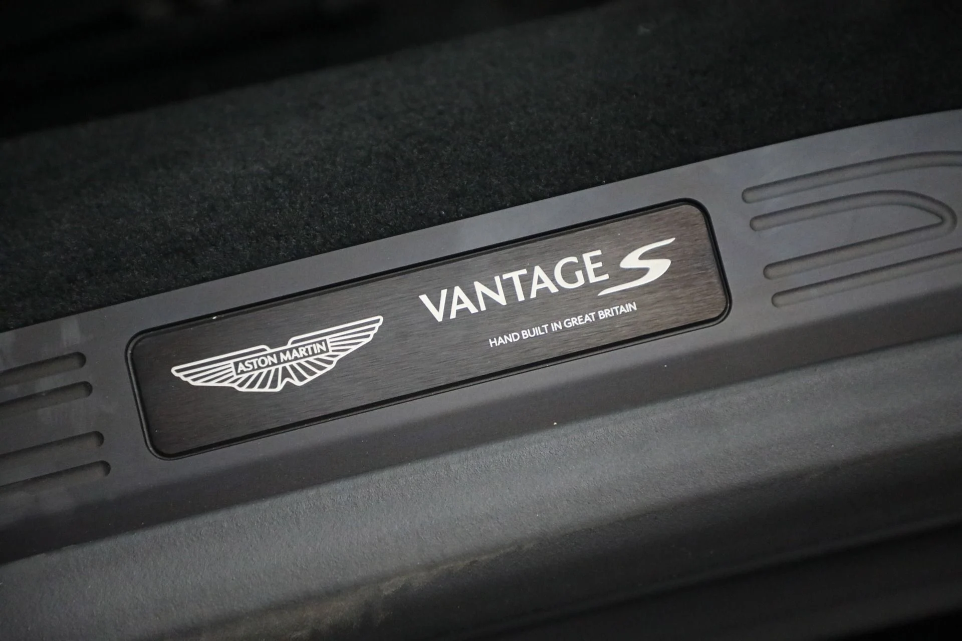 mph035_1498012977_New_2026_Aston_Martin_Vantage_S_Roadster_1776880029_f2fbef517a