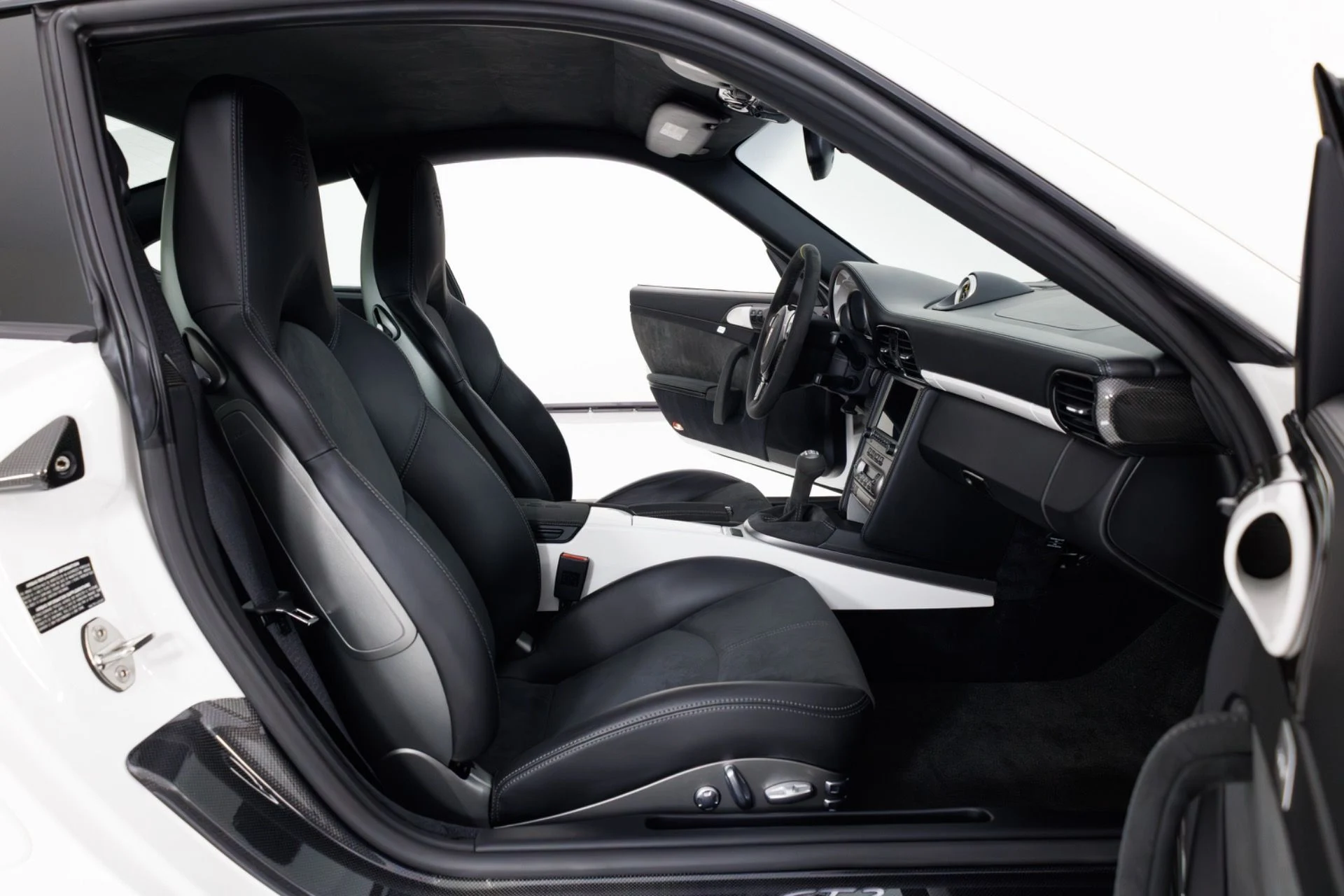 mph035_1506583726_Used_2008_Porsche_911_GT_2_1773330760_aef6a6da84