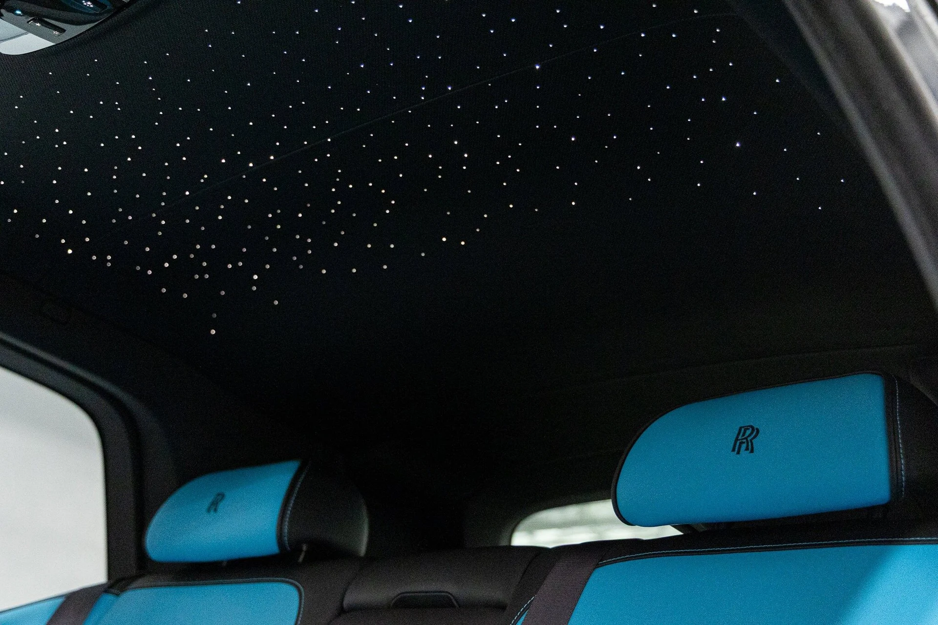 mph035_1508229889_981884336bf6653938200937fbee95bax_9264bdd201