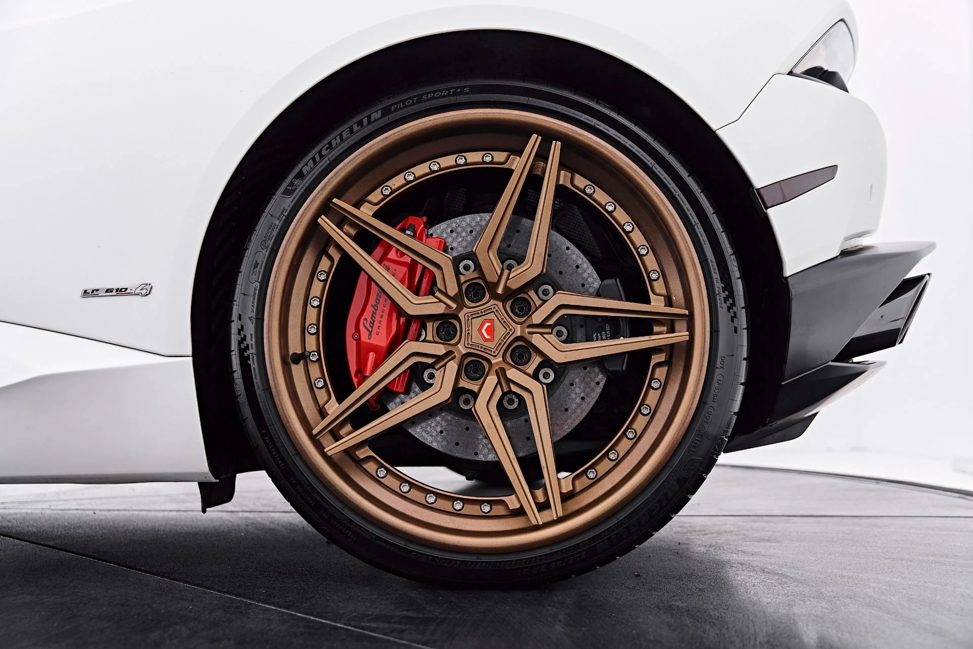 mph035_1512208769_Used_2017_Lamborghini_Huracan_1786741735_e5c3a22bdd