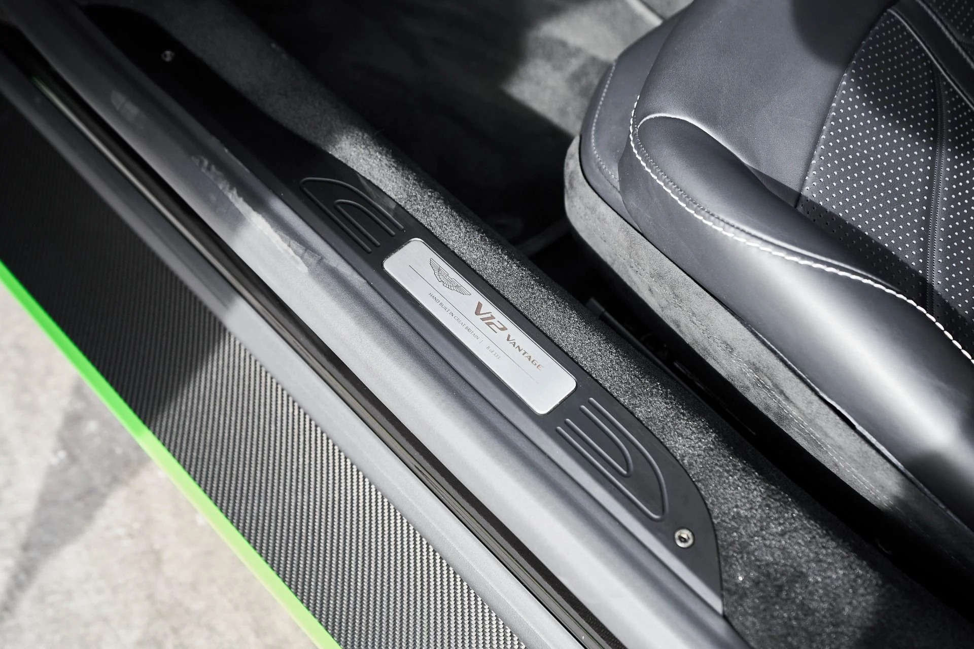 mph035_1516107387_Used_2023_Aston_Martin_Vantage_Base_1762913663_48333cda20