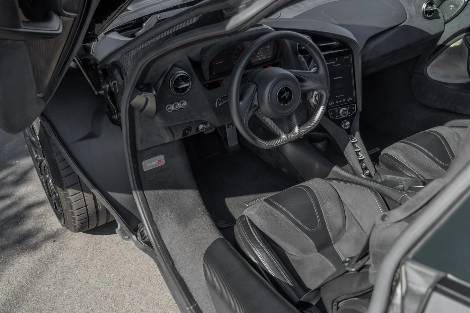mph035_1517235688_Used_2019_Mc_Laren_720_S_Performance_1760997605_3257a48974
