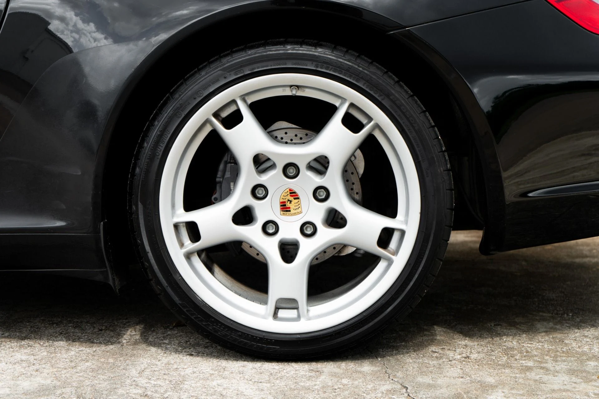 mph035_1522576321_Used_2007_Porsche_911_Carrera_1781041528_a47b8e0248