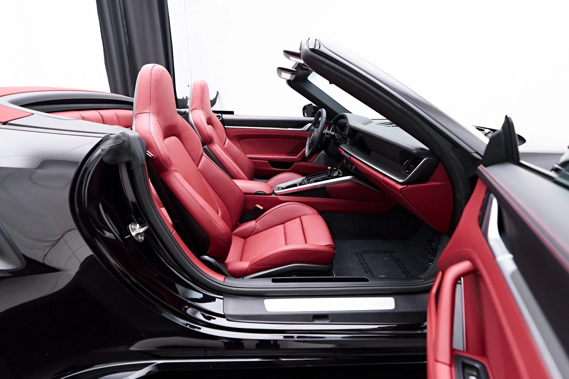 mph035_152666409_Used_2024_Porsche_911_Turbo_S_1758674577_fb32758984
