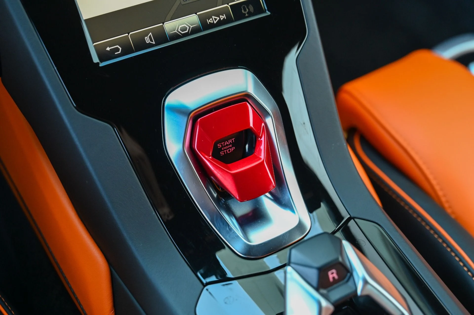 mph035_152980720_Used_2020_Lamborghini_Huracan_EVO_1726853271_0e031ec83e
