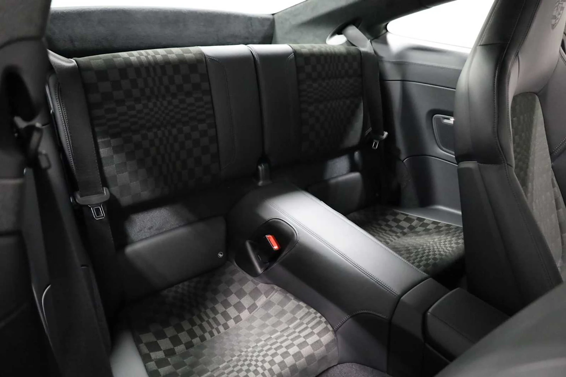 mph035_153585004_2bfabdbe533e72f12e64beb9d85fa82f_b9466d62df