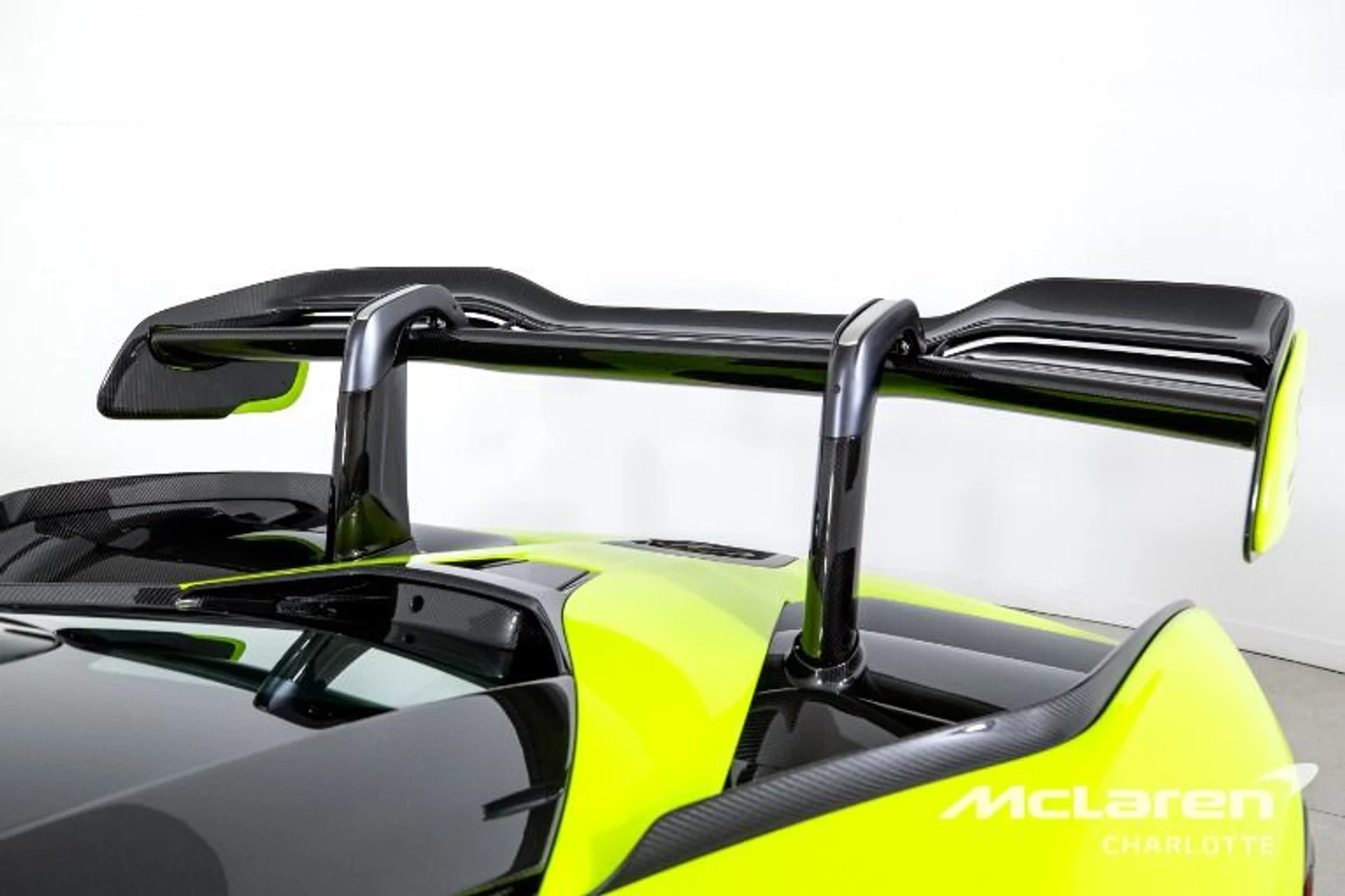 mph035_1555711794_Used_2019_Mc_Laren_Senna_00a8bd6ce6