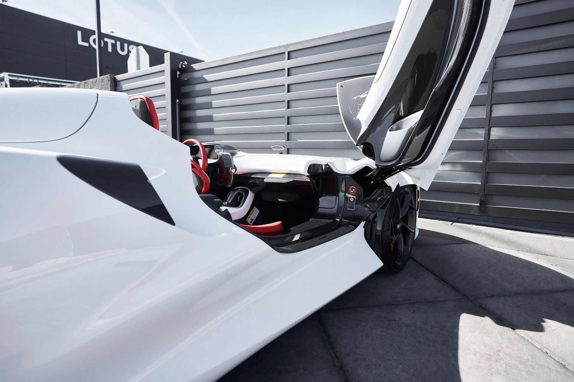 mph035_1560319285_Used_2021_Mc_Laren_Elva_1762815317_8449dc6ed4