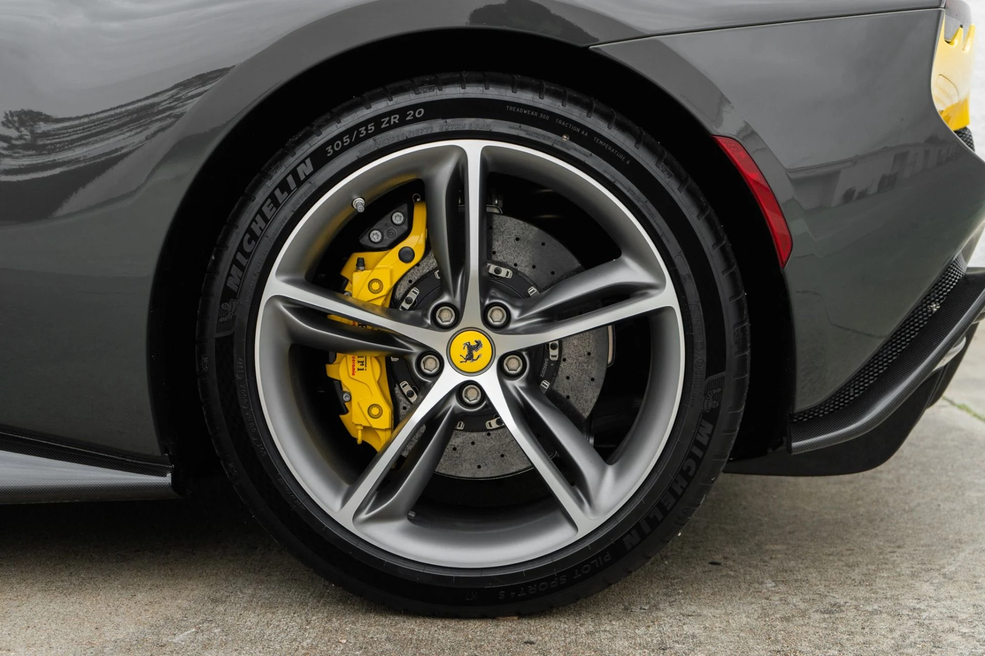mph035_1569291266_Used_2022_Ferrari_296_GTB_Assetto_Fiorano_Package_1779121610_ee845dd4ee