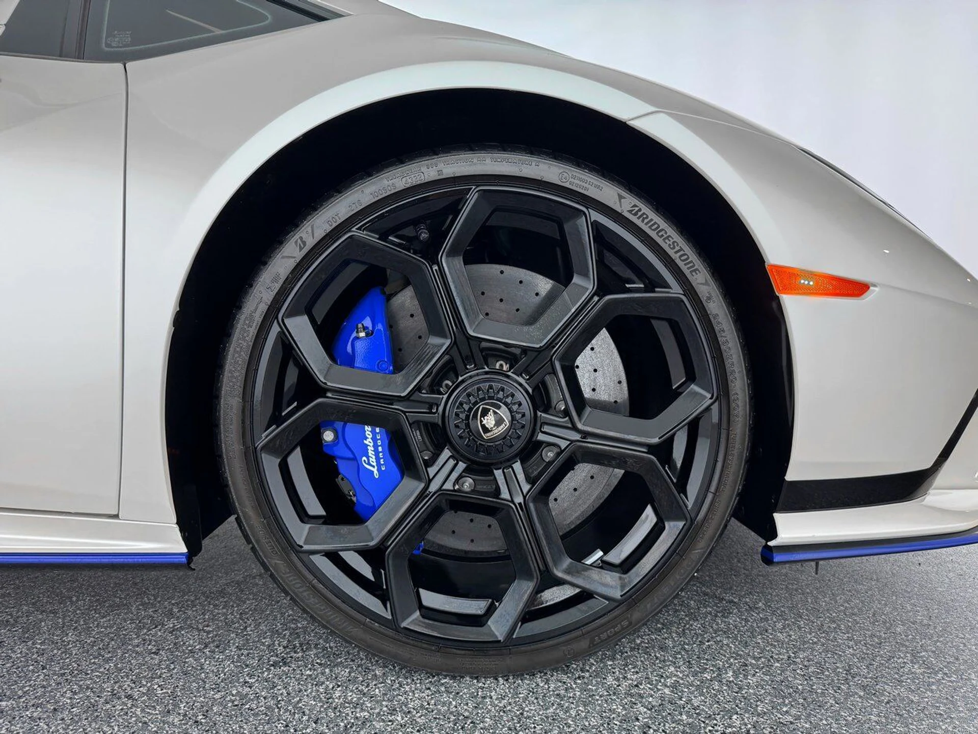 mph035_1570506476_e26c27fa15d5fe8f74e0b54a30eaa040_d8260a7078