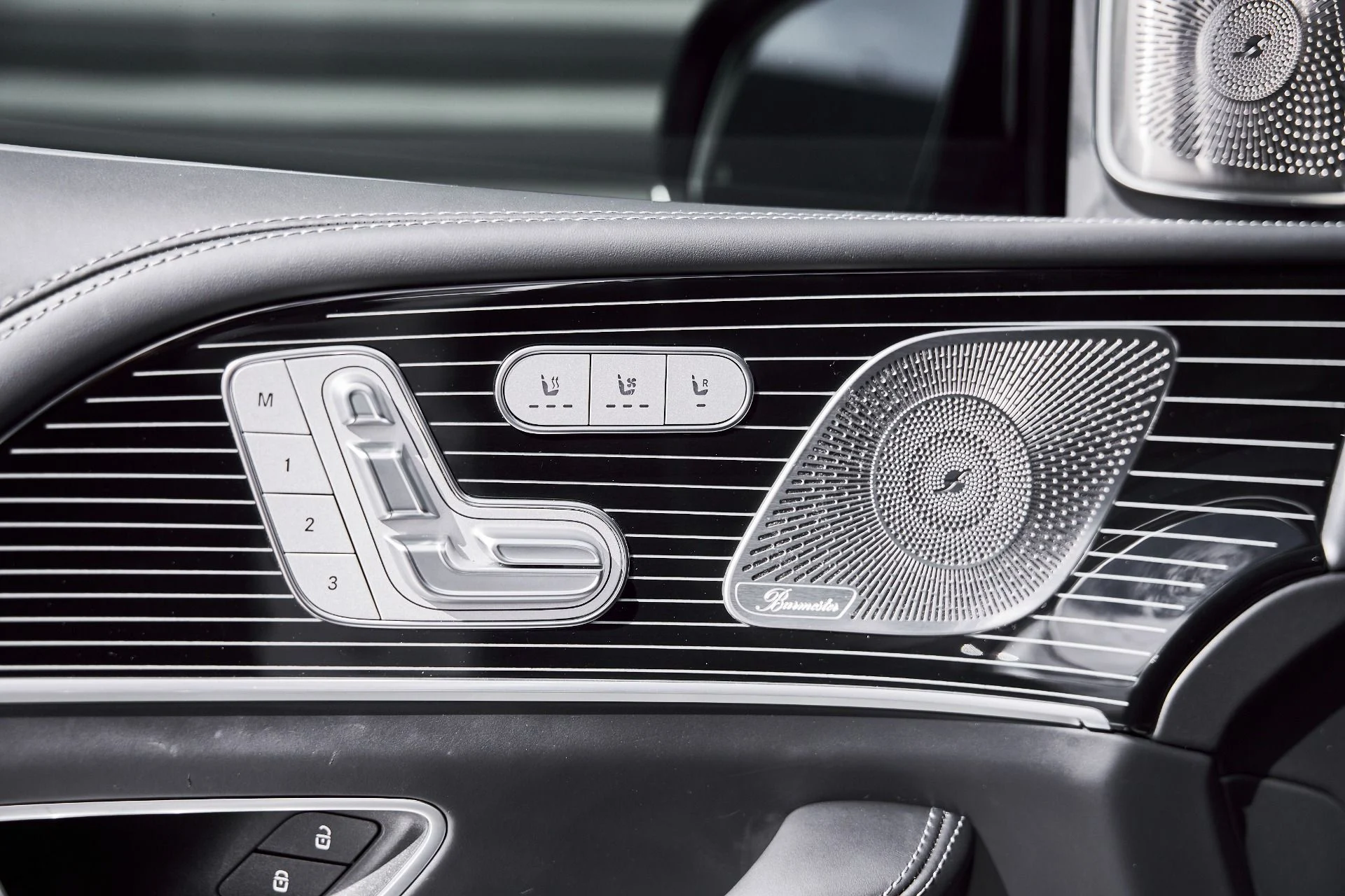 mph035_1575824850_Used_2024_Mercedes_Benz_GLS_Maybach_GLS_600_1773530612_79b838ffc1