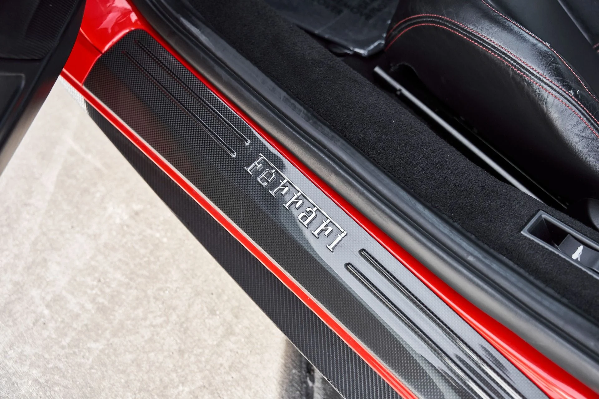 mph035_1576898186_Used_2012_Ferrari_458_Italia_Base_1766458167_42d0eed90e