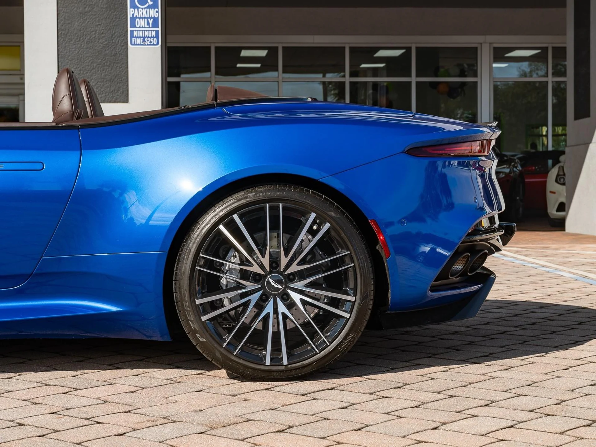 mph035_159289186_Used_2020_Aston_Martin_DBS_Superleggera_1761685632_8241bf120b