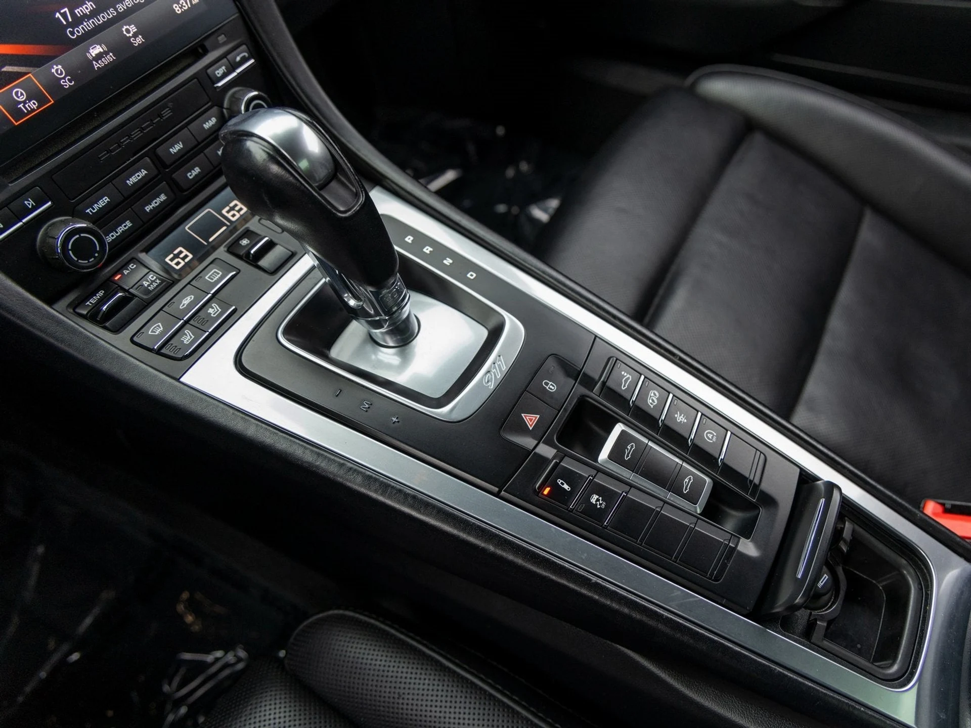 mph035_159496883_36_c74ac6f72e