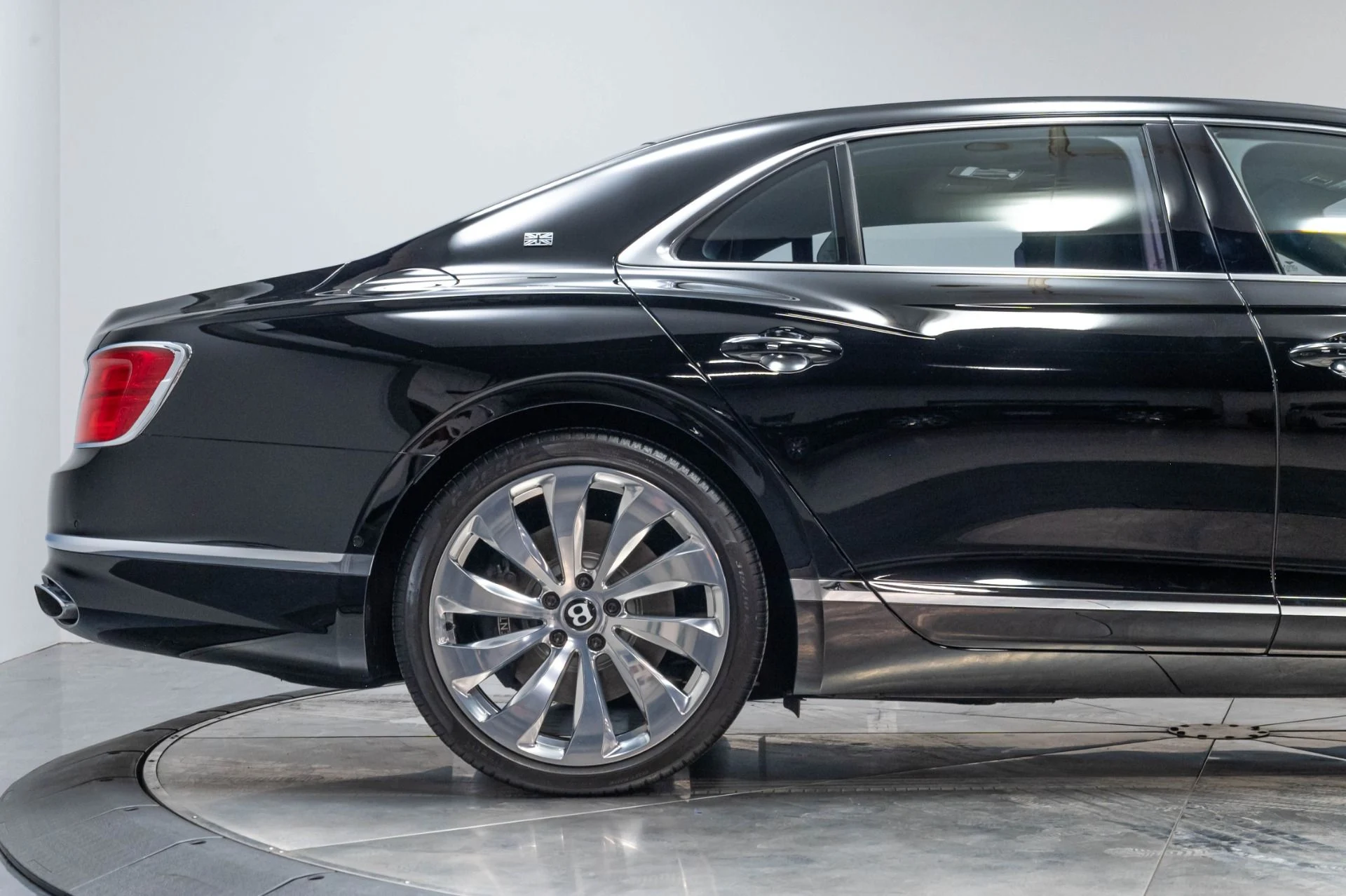 mph035_1600580598_Used_2020_Bentley_Flying_Spur_W12_1785337642_0ac45ac5cb