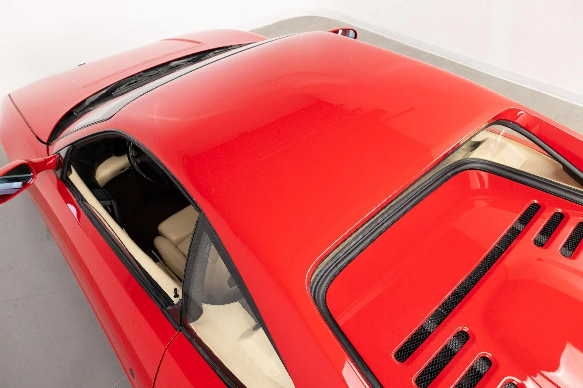 mph035_1601365099_Used_1995_Ferrari_F355_Berlinetta_1791466733_c3ce9426c1