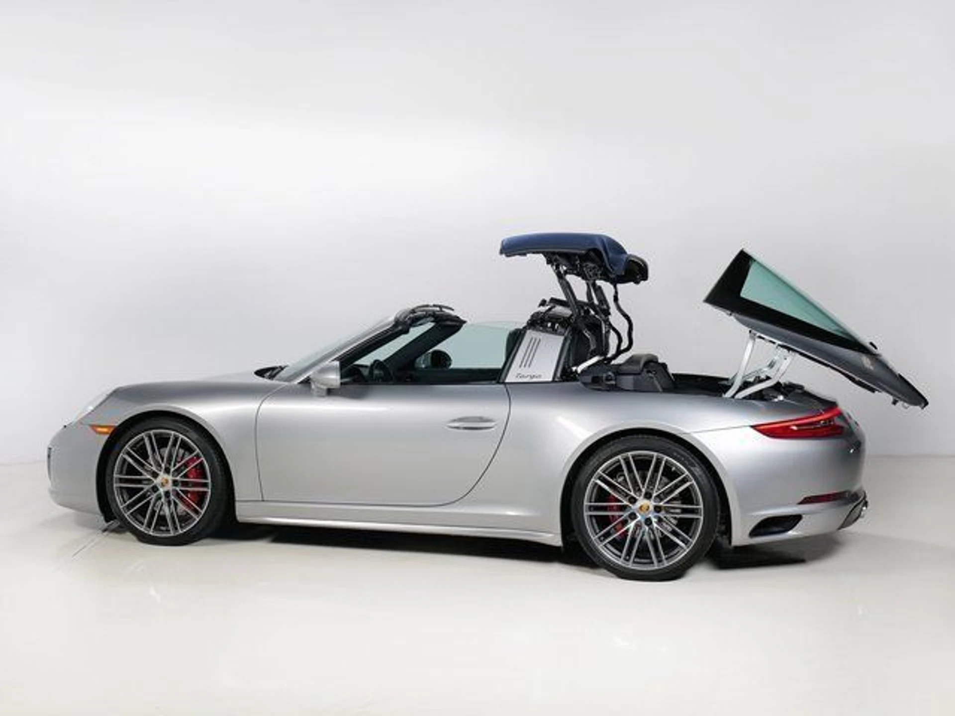 mph035_16051563_618764efea726d001b539b29971af1bb_741c47965d