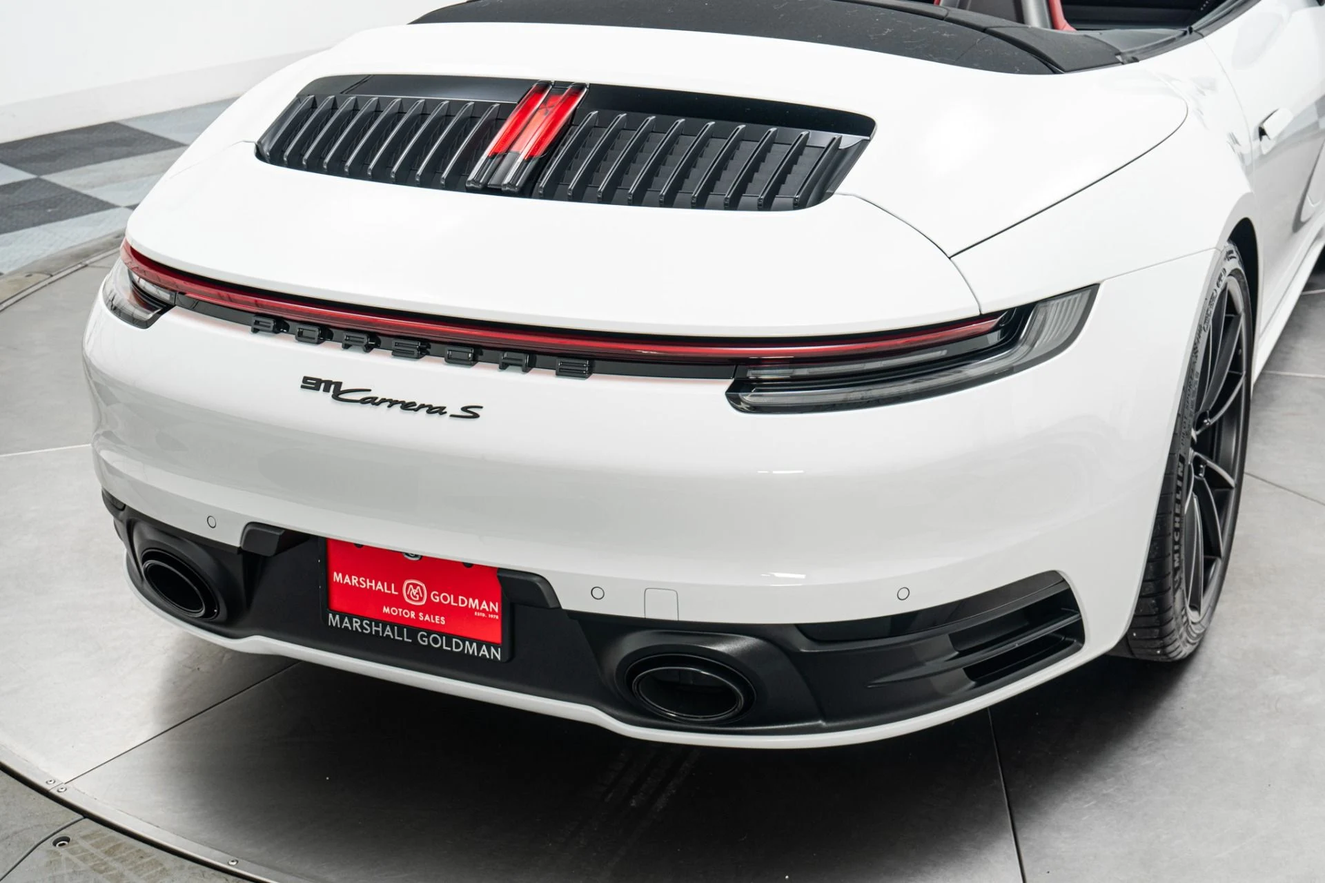 mph035_1611602087_Used_2024_Porsche_911_Carrera_S_1782763521_473cd45790