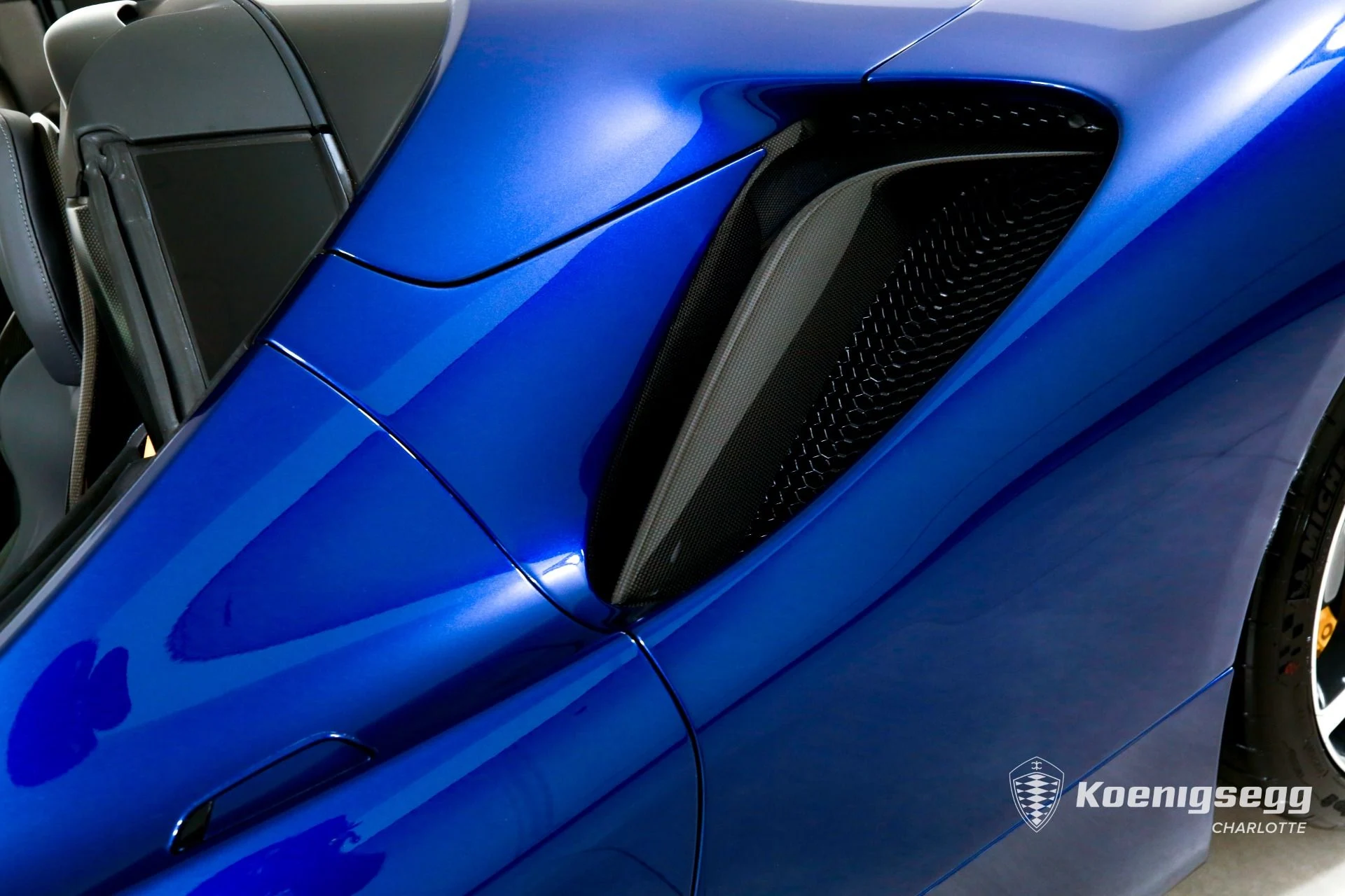 mph035_16241896_Used_2022_Ferrari_SF_90_Spider_1775660040_d37b6e6ce3