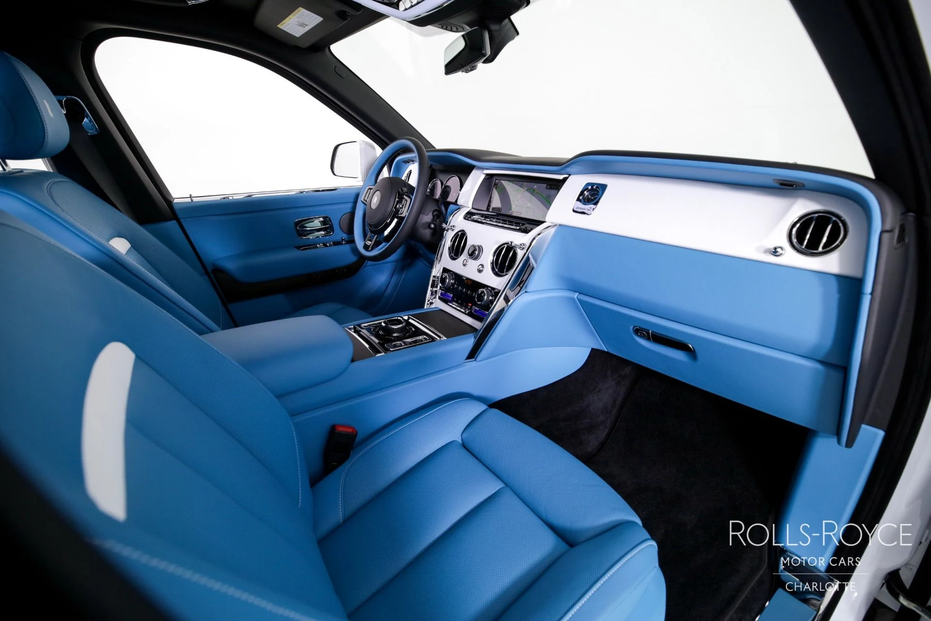 mph035_1628142686_Used_2024_Rolls_Royce_Cullinan_1715875988_153f853146