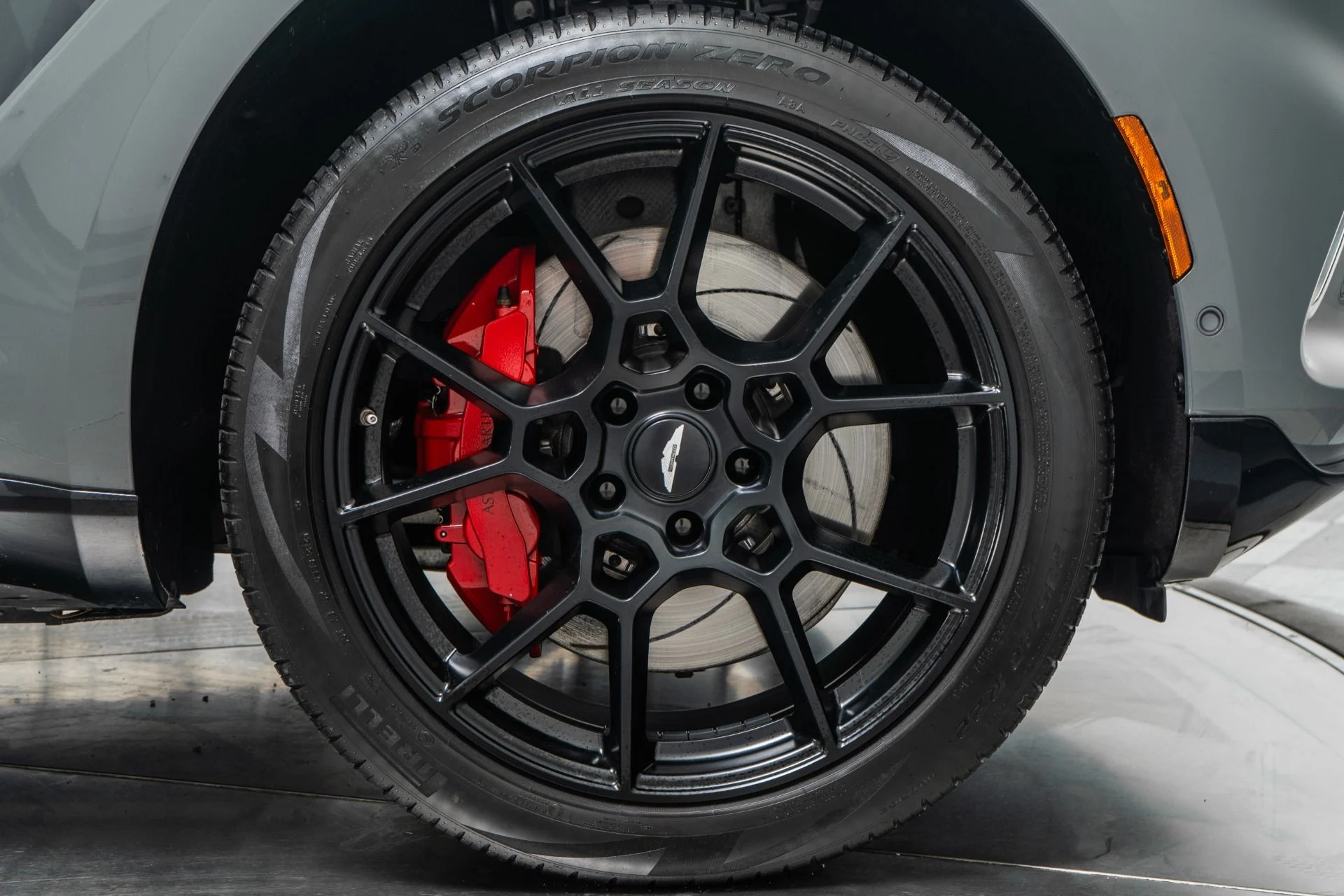 mph035_1637944448_Used_2022_Aston_Martin_DBX_1755547970_15549e499e