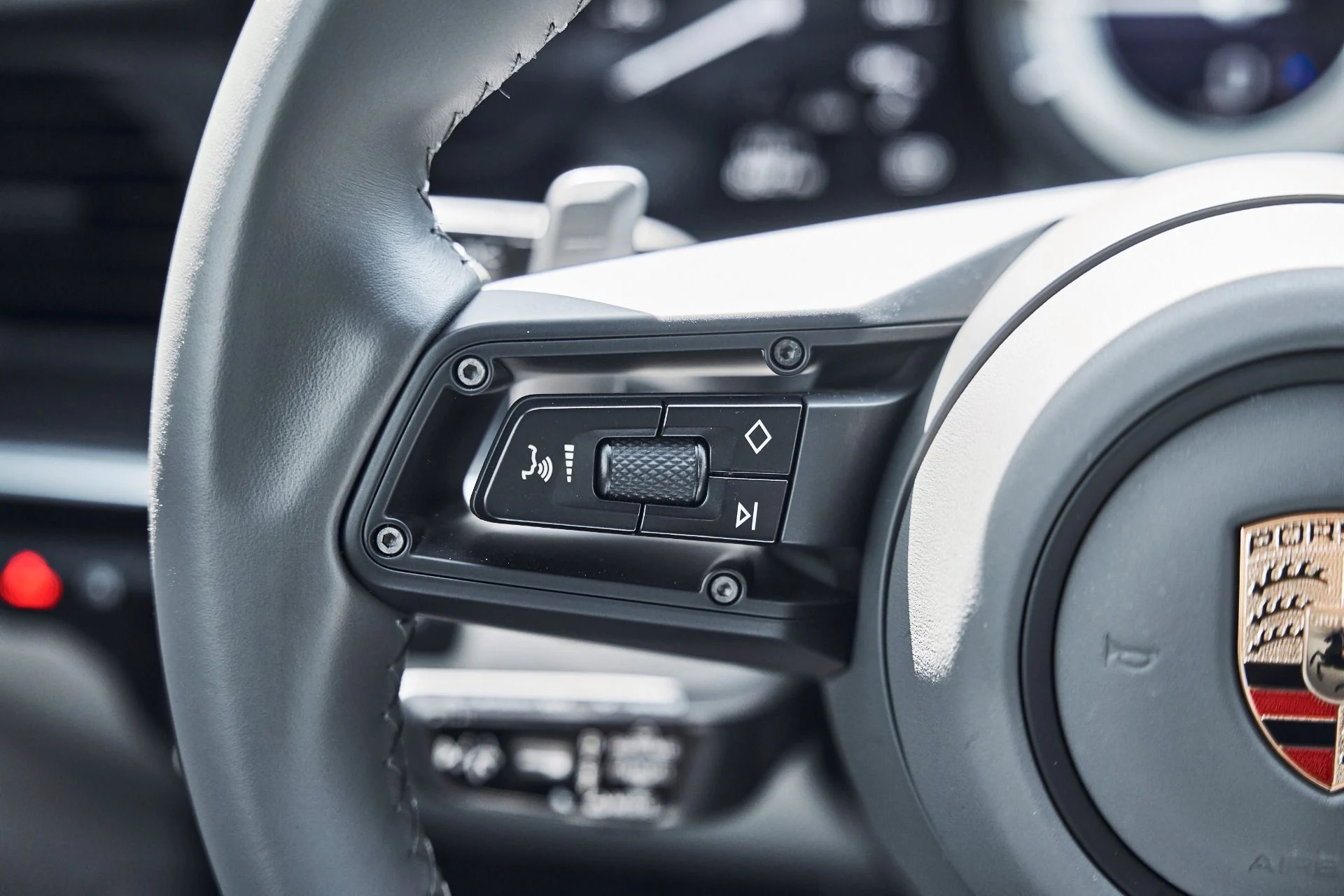 mph035_1638373920_Used_2025_Porsche_911_Turbo_S_1780446757_ac8879c3a9