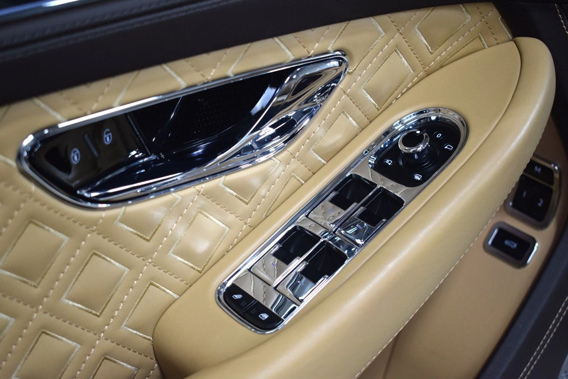 mph035_1650383641_53301319e2fd456ee26db676831d24e3x_43a50a4829