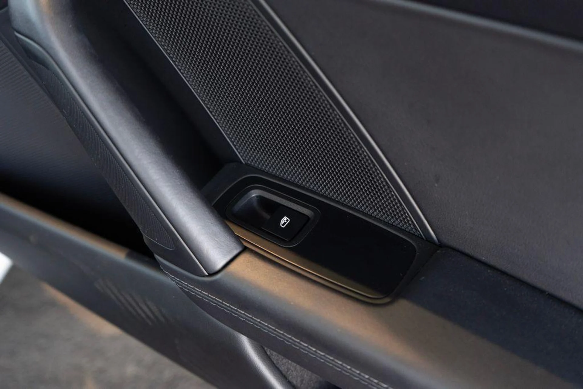 mph035_1652602250_w_Tpzxj0_Lh_S1e4e_Dc_Hba_Ymt_wuc_b5663a82b4