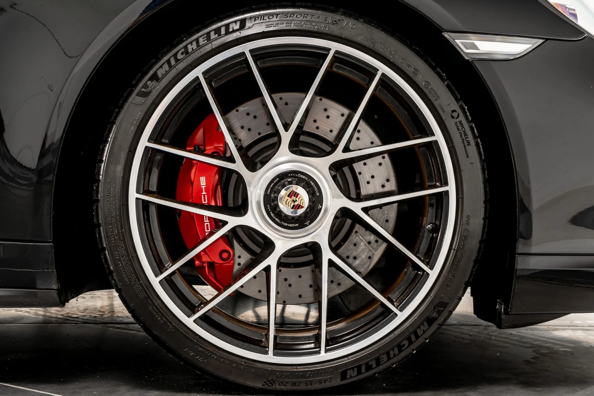 mph035_1664746447_Used_2018_Porsche_911_Turbo_Cabriolet_1673296611_2c11dae3e0