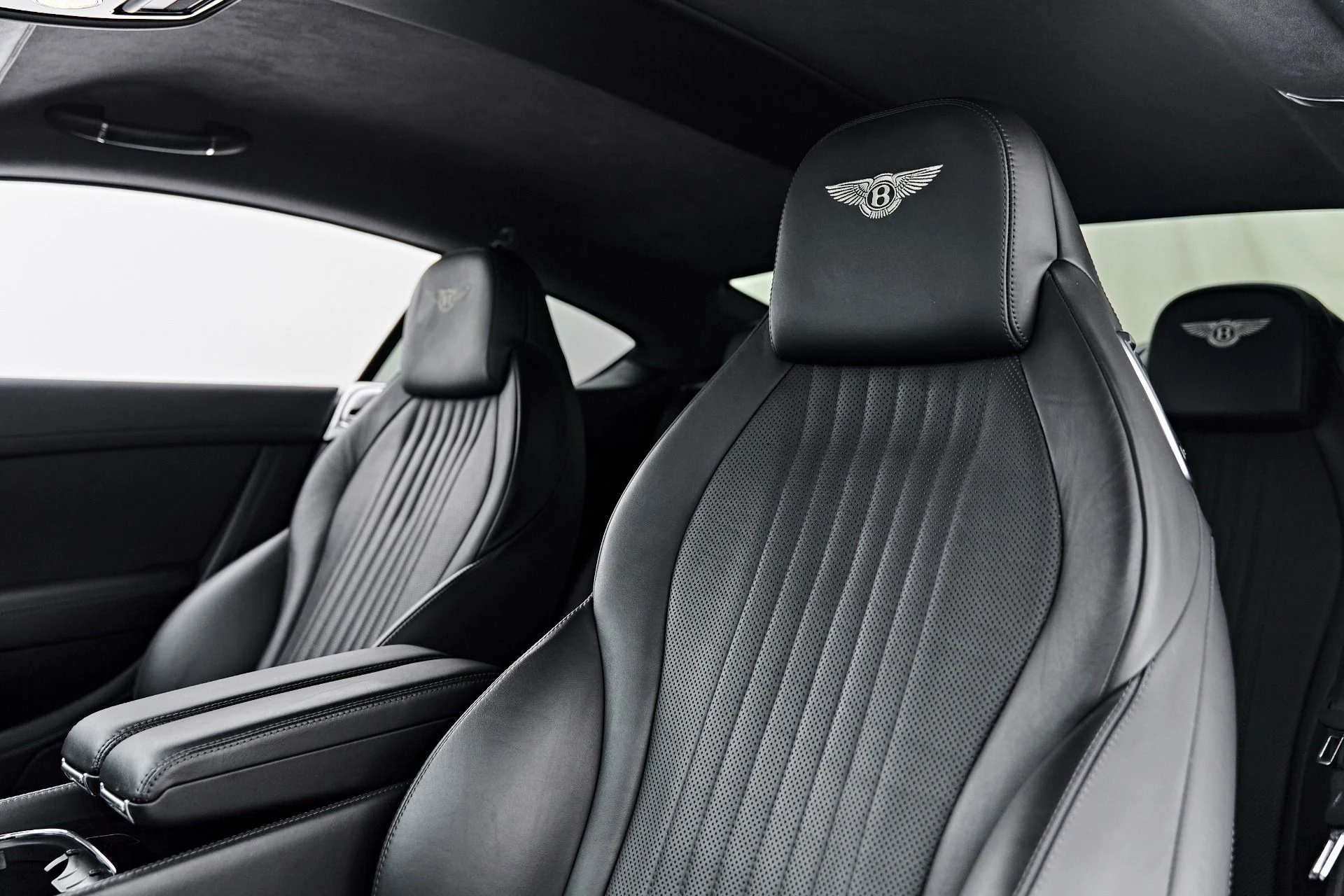 mph035_1675912627_Used_2017_Bentley_Continental_GT_V8_1790208350_f77be4b098