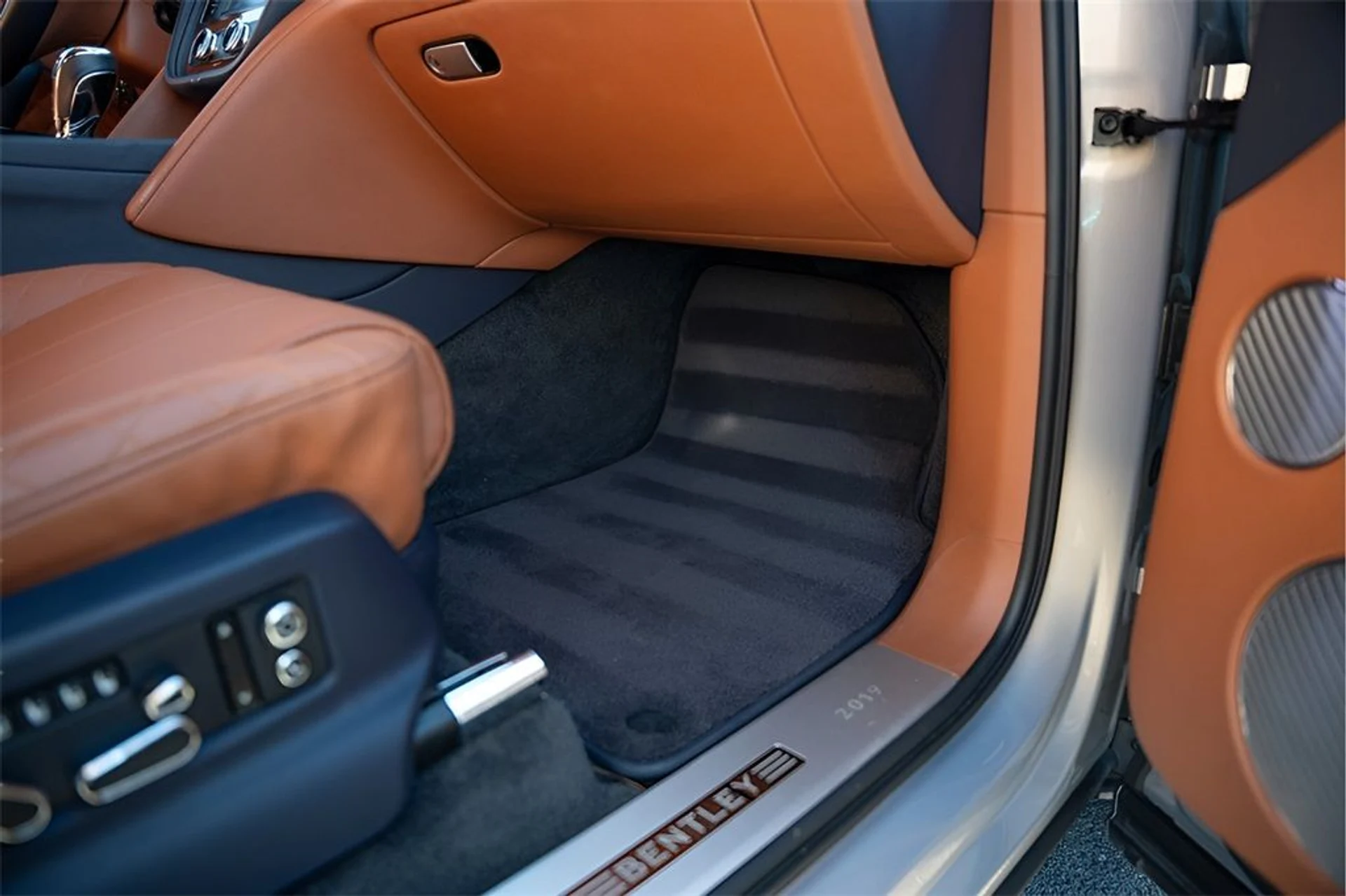 mph035_17014845_image_37_c284a19c32