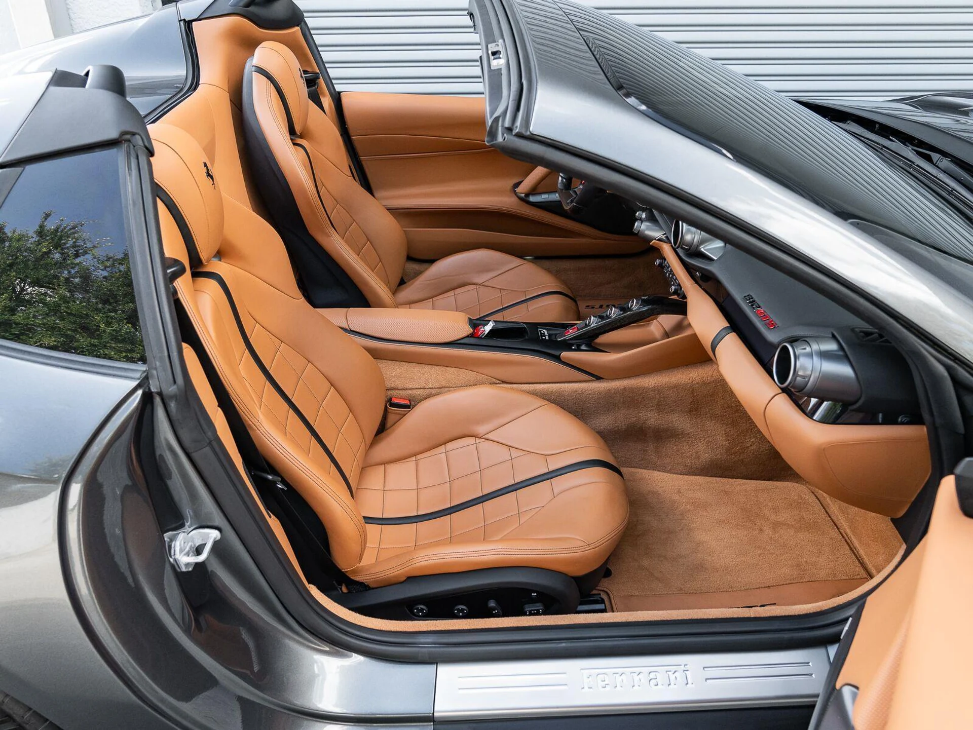 mph035_170330172_Used_2022_Ferrari_812_GTS_Convertible_1784905695_8c03c56c73