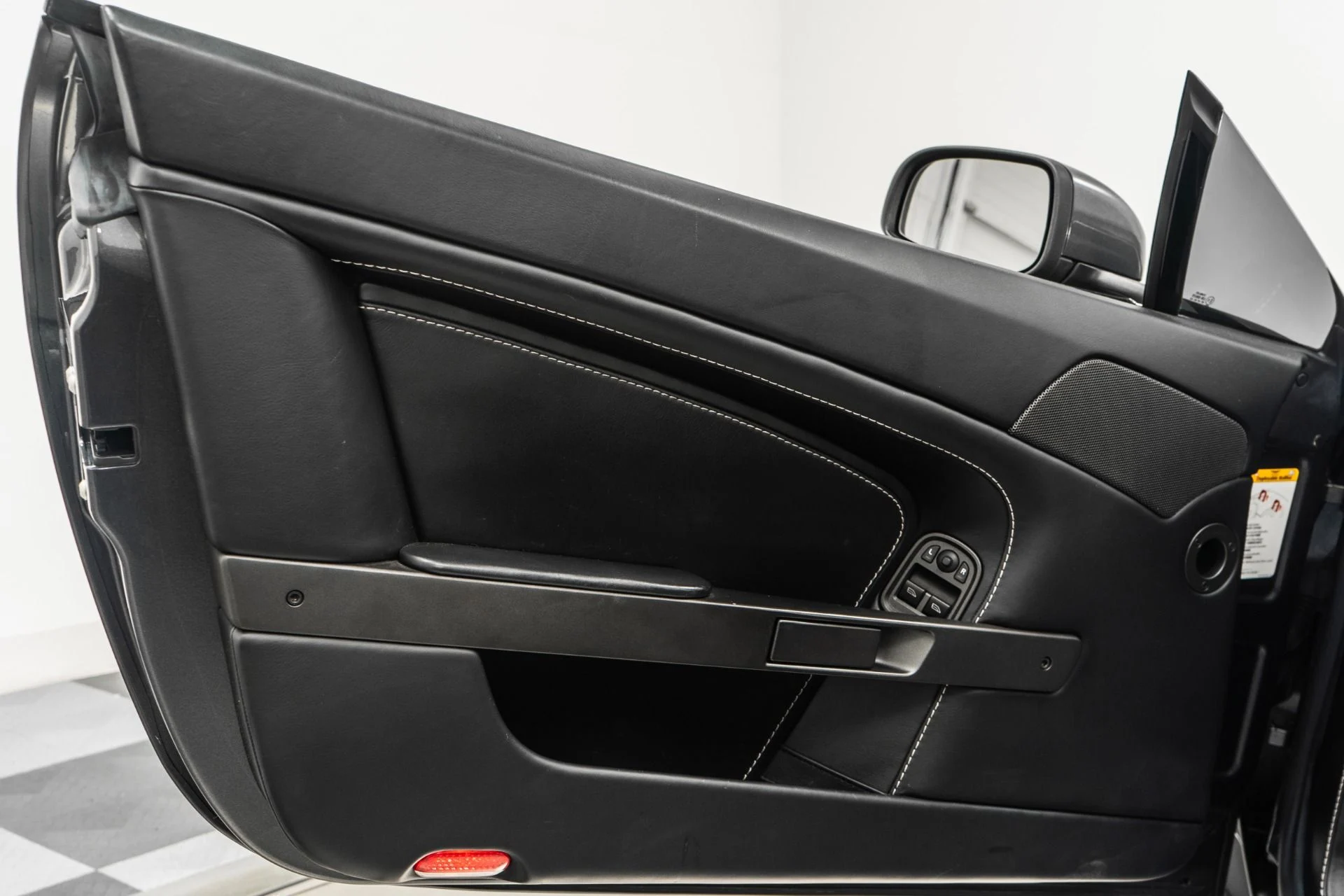 mph035_1715661165_Used_2008_Aston_Martin_V8_Vantage_Roadster_Great_Sounding_V8_Heated_Seats_19_inch_Wheels_1756322519_037e9fe552