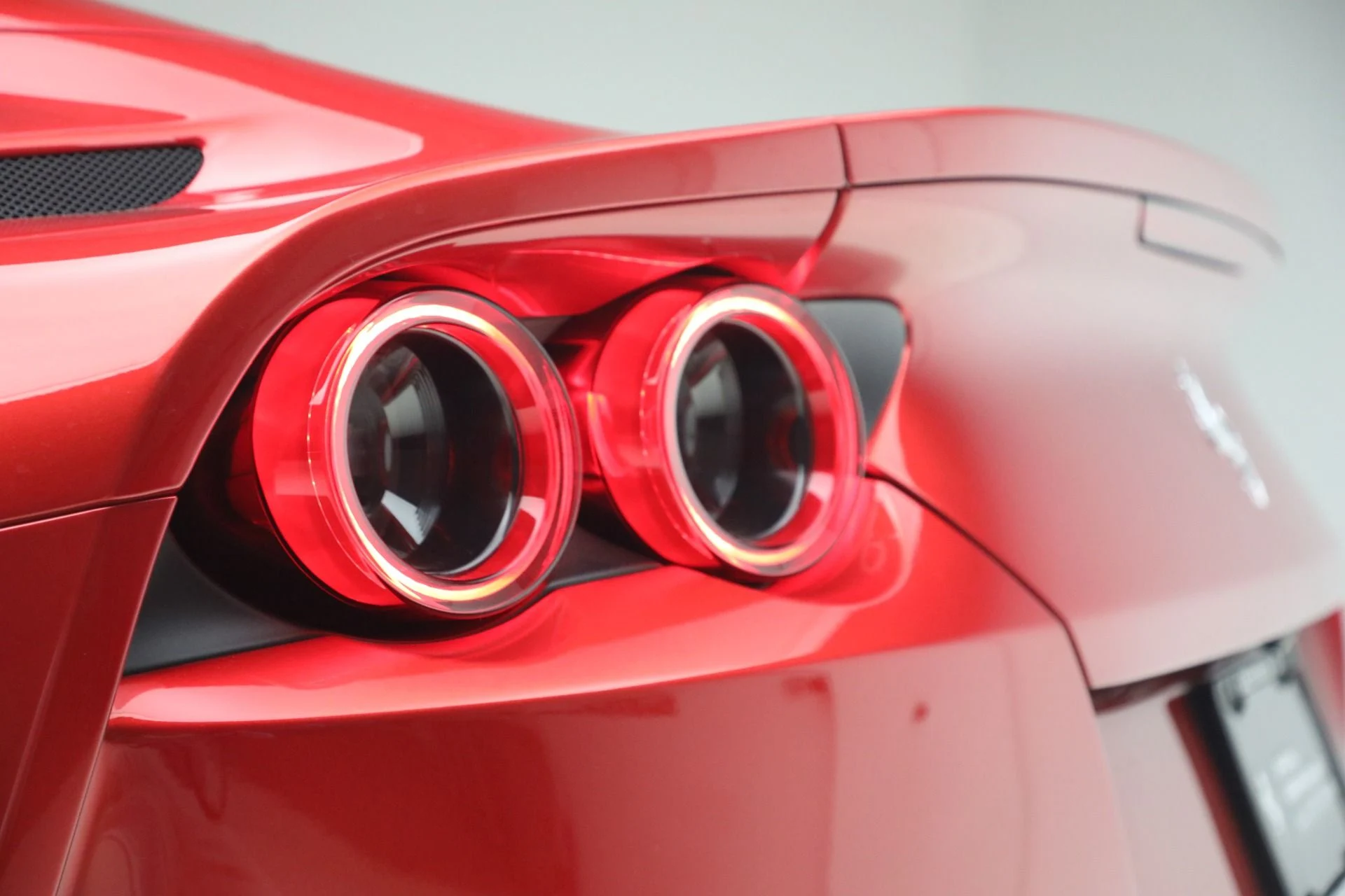 mph035_1716214871_Used_2022_Ferrari_812_GTS_1773688462_5561330ff7